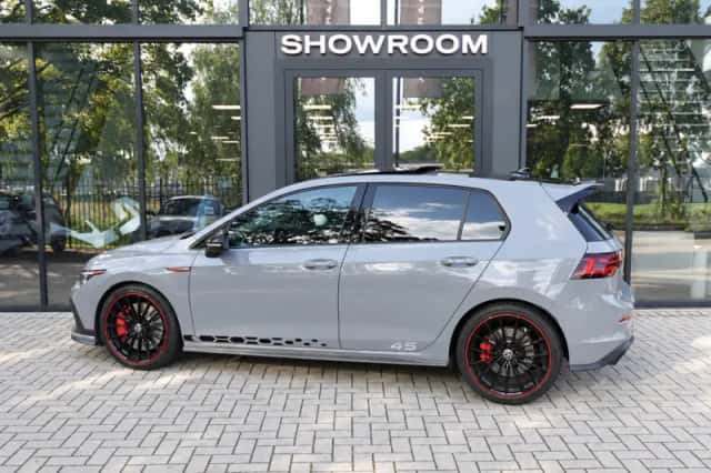 Volkswagen Golf (2021) thumbnail 2
