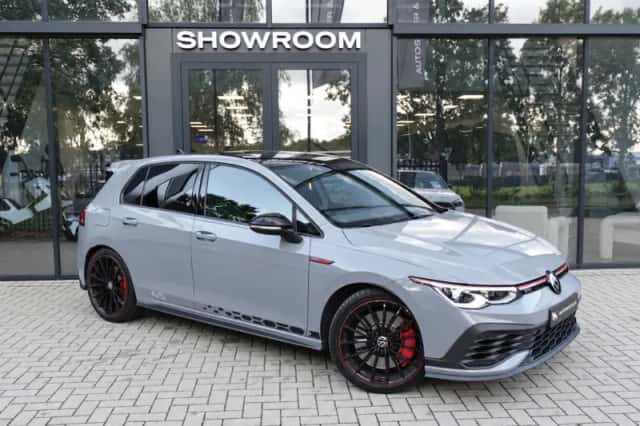 Volkswagen Golf (2021) thumbnail 3