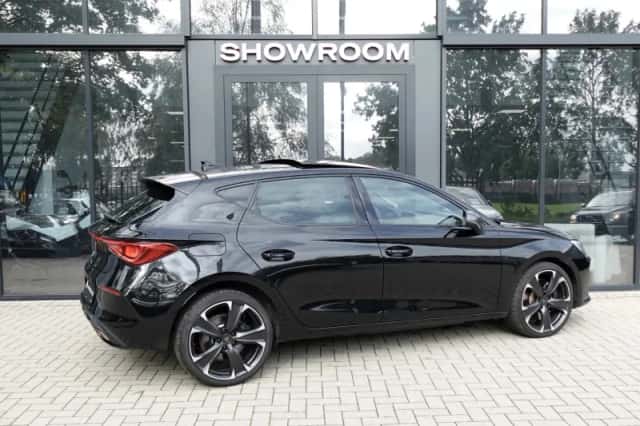 CUPRA Leon (2021) thumbnail 2