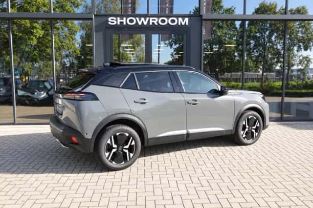 Peugeot 2008 (2024) thumbnail 2