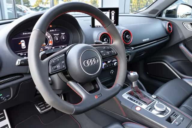 Audi RS 3 (2018) thumbnail 4