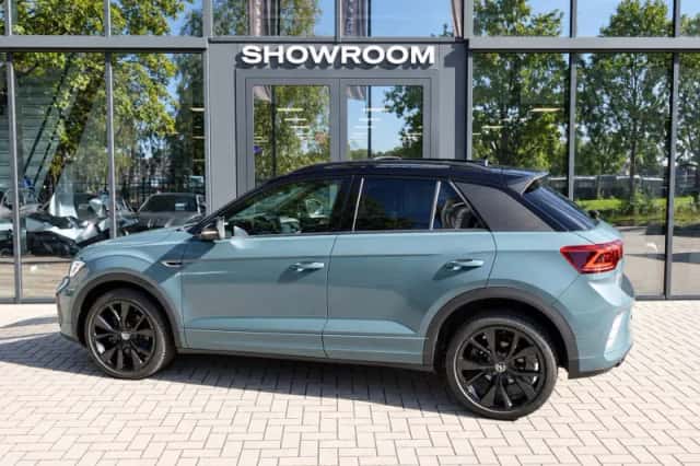 Volkswagen T-Roc (2022) thumbnail 2