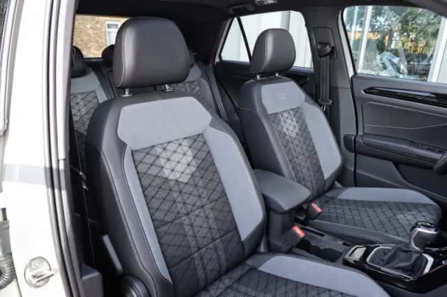 Volkswagen T-Roc (2022) thumbnail 5