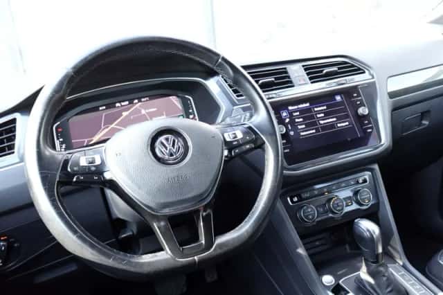 Volkswagen Tiguan (2020) thumbnail 3