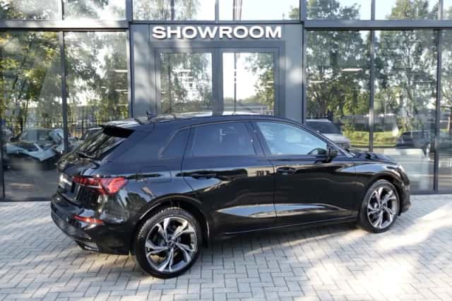 Audi A3 (2025) thumbnail 2
