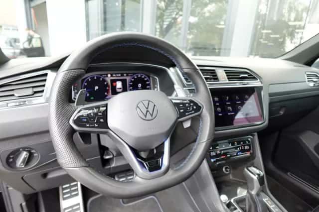 Volkswagen Tiguan (2021) thumbnail 4