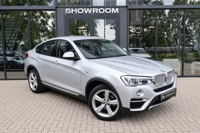 BMW X4 (2015) thumbnail 3