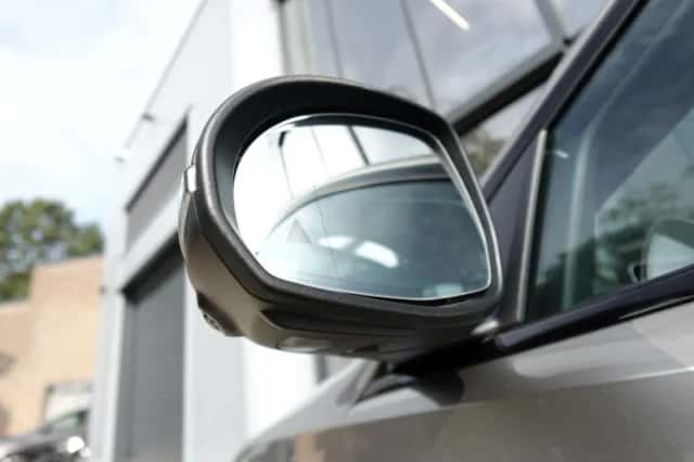 Mercedes-Benz C-Klasse (2023) thumbnail 4