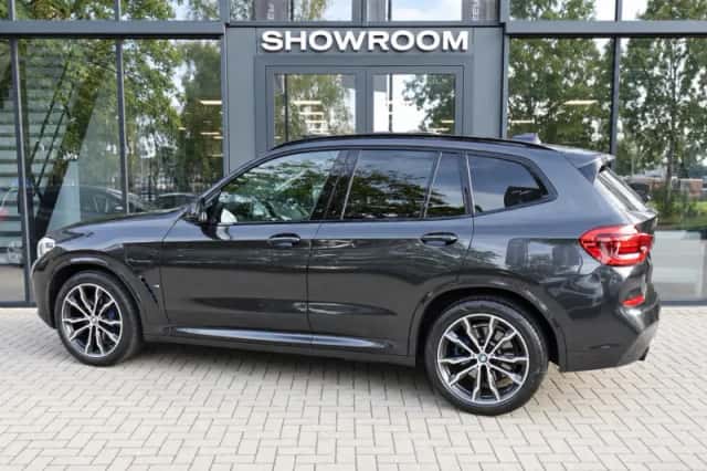 BMW X3 (2021) thumbnail 2