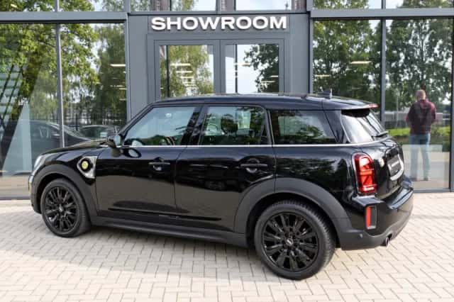 MINI Countryman (2022) thumbnail 2