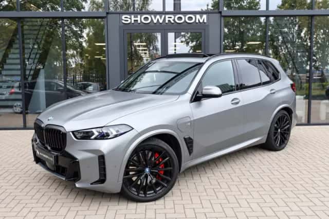 BMW X5 (2025) thumbnail 1