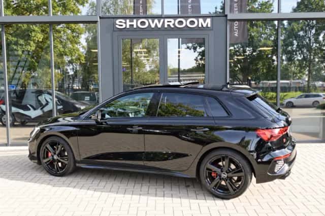 Audi S3 (2023) thumbnail 2