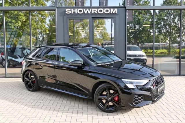 Audi S3 (2023) thumbnail 3