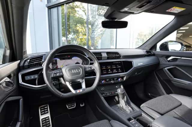 Audi Q3 Sportback (2023) thumbnail 4
