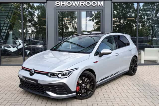 Volkswagen Golf (2021) thumbnail 1