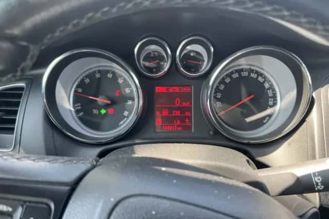 Opel Cascada (2013) thumbnail 4