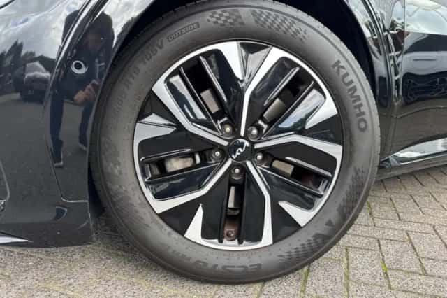 Kia EV6 (2022) thumbnail 6