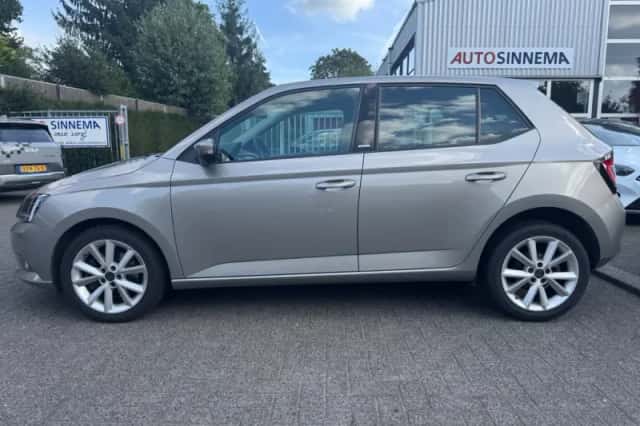 Škoda Fabia (2016) thumbnail 3