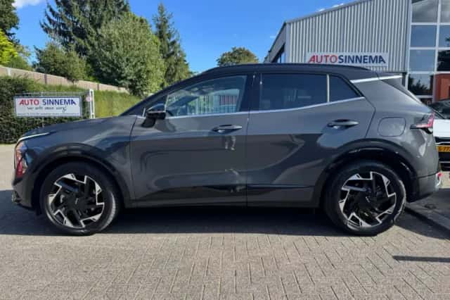 Kia Sportage (2023) thumbnail 3