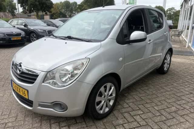 Opel Agila (2014) thumbnail 2