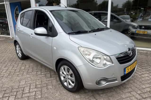 Opel Agila (2014) thumbnail 4