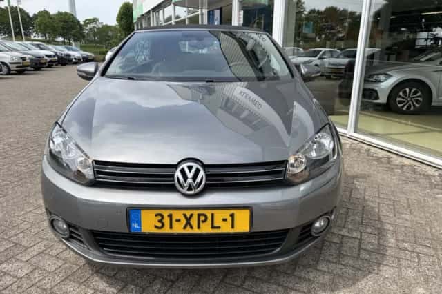 Volkswagen Golf (2012) thumbnail 3