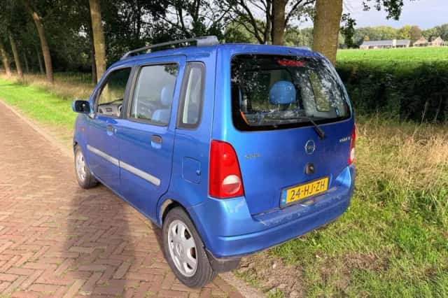 Opel Agila (2001) thumbnail 4