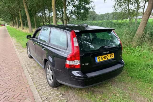 Volvo V50 (2005) thumbnail 4
