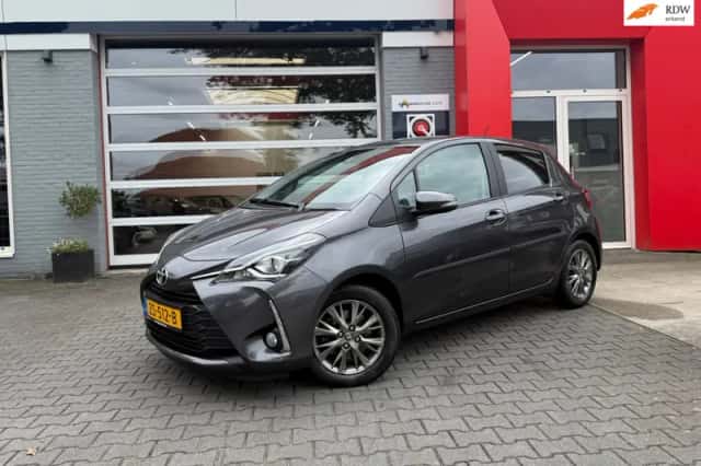 Toyota Yaris (2019) thumbnail 1