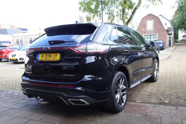 Ford Edge (2017) thumbnail 6