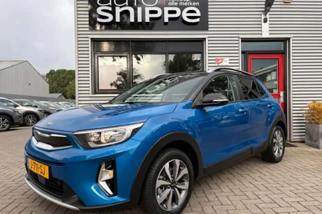 Kia Stonic (2020) thumbnail 1