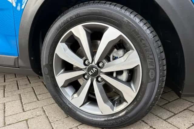 Kia Stonic (2020) thumbnail 6
