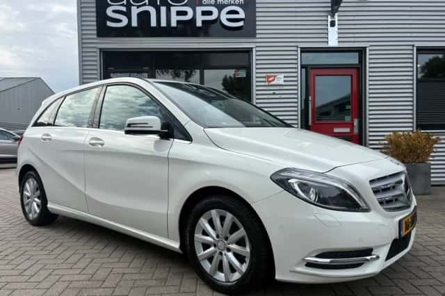 Mercedes-Benz B-Klasse (2013) thumbnail 2