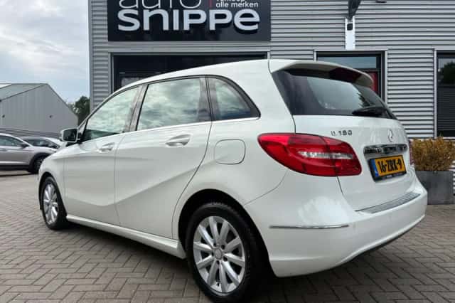 Mercedes-Benz B-Klasse (2013) thumbnail 3