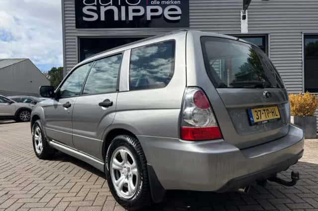 Subaru Forester (2006) thumbnail 3