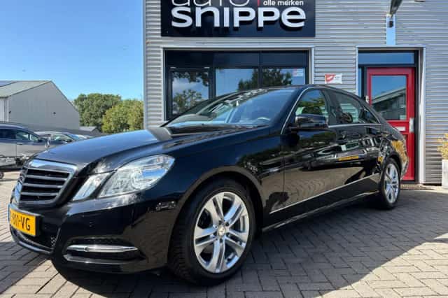 Mercedes-Benz E-Klasse (2011) thumbnail 1
