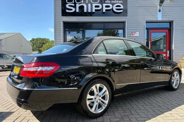 Mercedes-Benz E-Klasse (2011) thumbnail 4