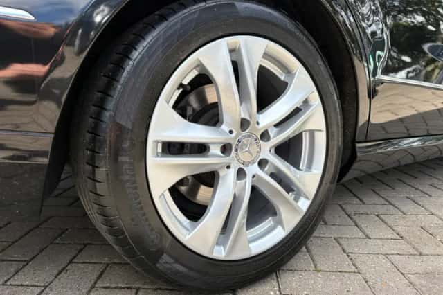 Mercedes-Benz E-Klasse (2011) thumbnail 6