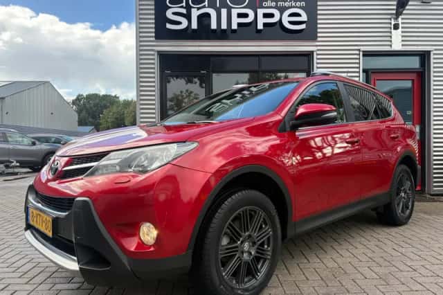 Toyota RAV4 (2014) thumbnail 1