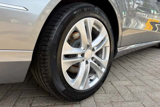 Mercedes-Benz E-Klasse (2013) thumbnail 6