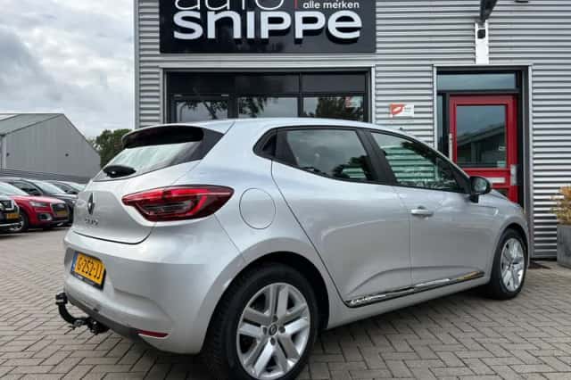 Renault Clio (2019) thumbnail 4