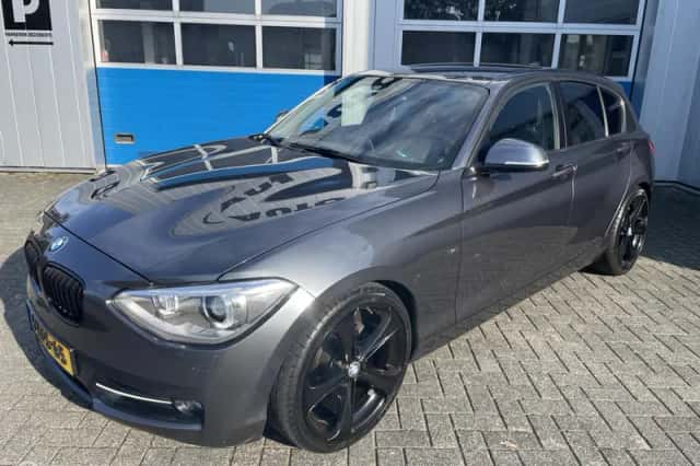 BMW 1-Serie (2013) thumbnail 1