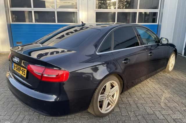 Audi A4 (2013) thumbnail 5
