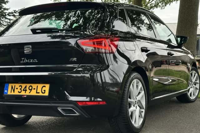 SEAT Ibiza (2021) thumbnail 5