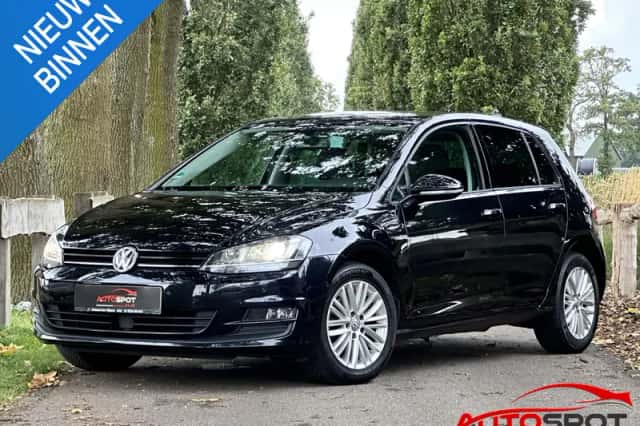 Volkswagen Golf (2014) thumbnail 1