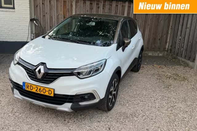 Renault Captur (2017) thumbnail 1