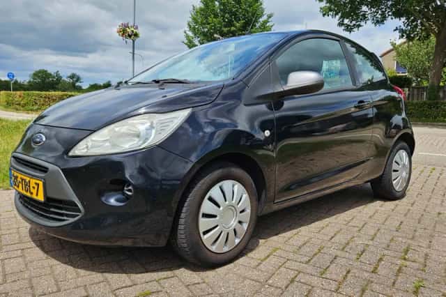 Ford Ka (2012) thumbnail 2
