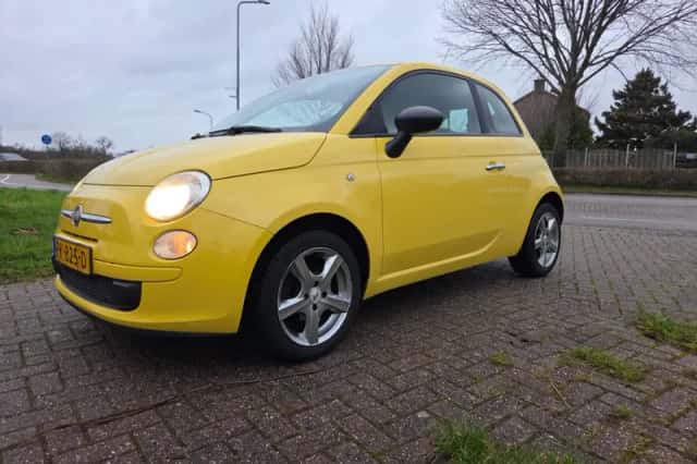Fiat 500 (2011) thumbnail 1