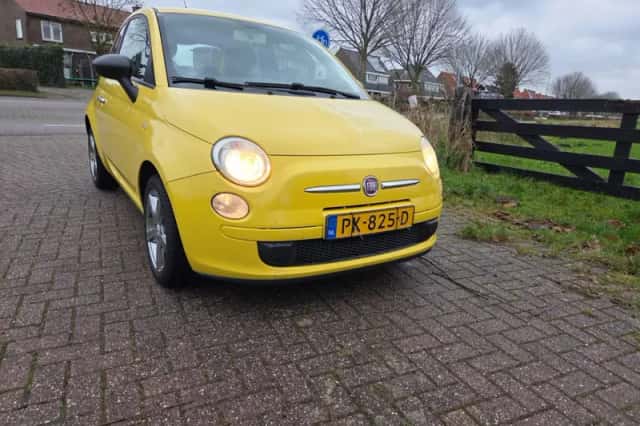 Fiat 500 (2011) thumbnail 4