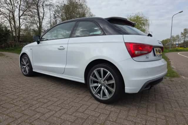 Audi A1 (2014) thumbnail 5